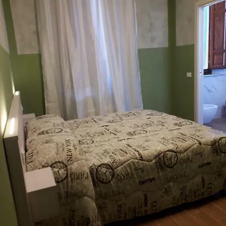 Rossi Pensión Lucca